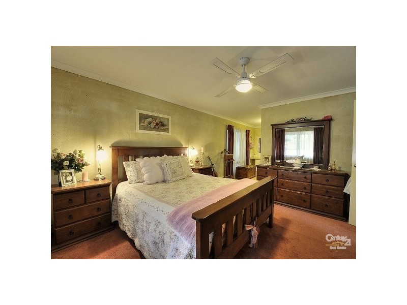 4 Tallangatta Place, Bouvard WA 6211