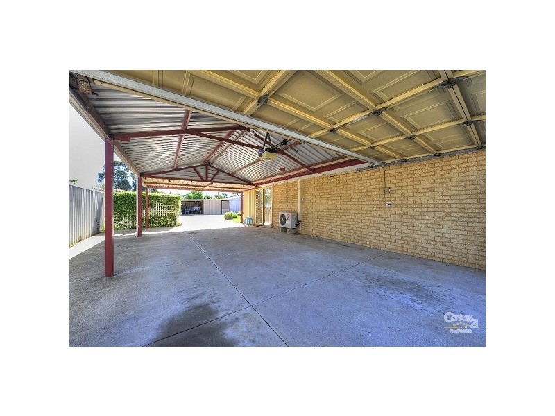 27 Kookaburra Drive, Greenfields WA 6210