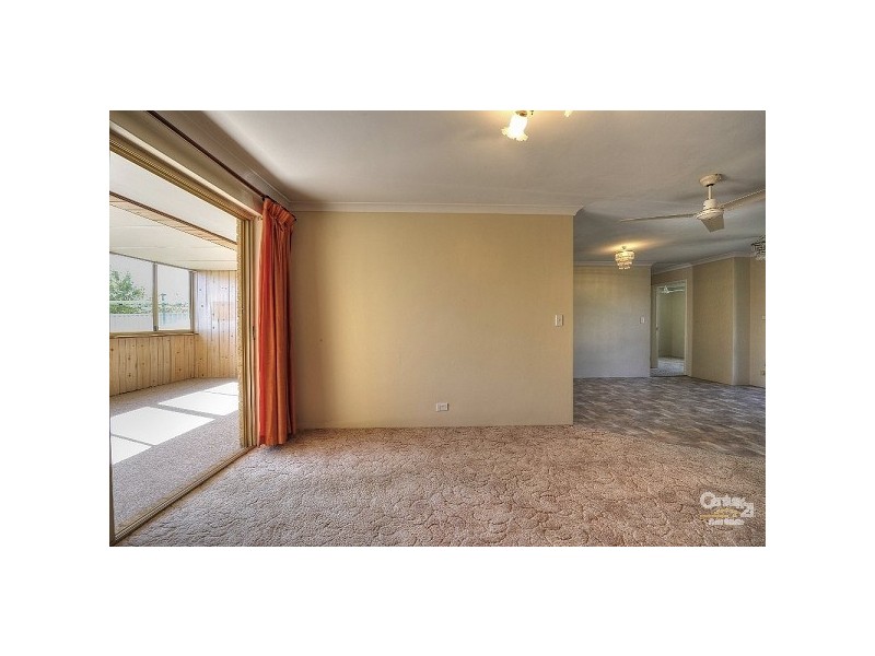 27 Kookaburra Drive, Greenfields WA 6210