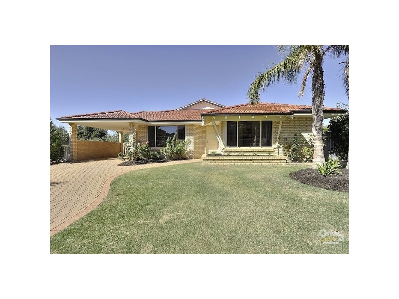 7 Noosa Court, Halls Head WA 6210