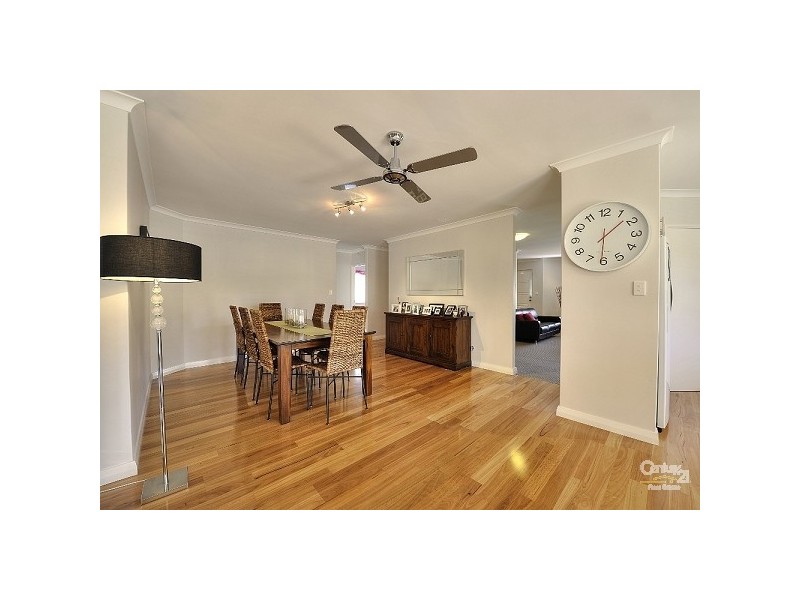 7 Noosa Court, Halls Head WA 6210