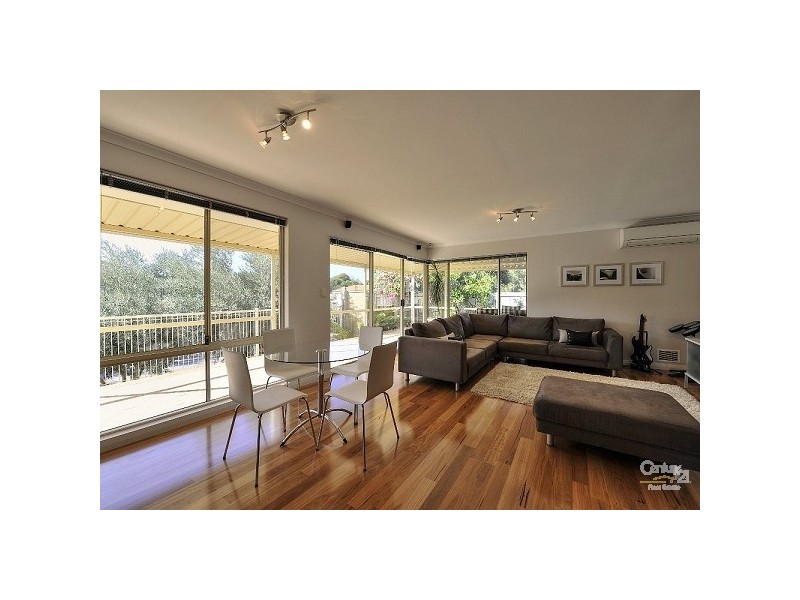 7 Noosa Court, Halls Head WA 6210