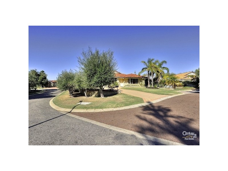 7 Noosa Court, Halls Head WA 6210