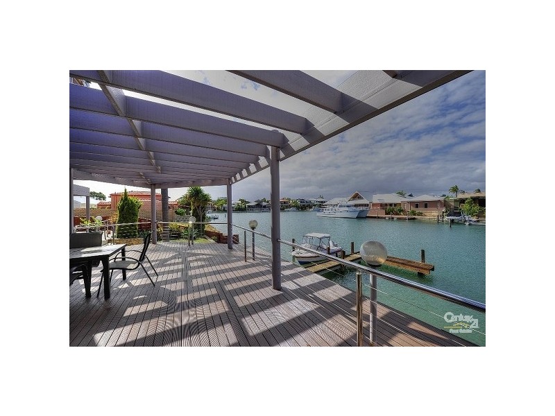 32 Cambria Island Retreat, Halls Head WA 6210