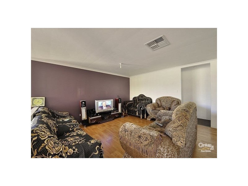 35 Lismore Ridge, Lakelands WA 6180