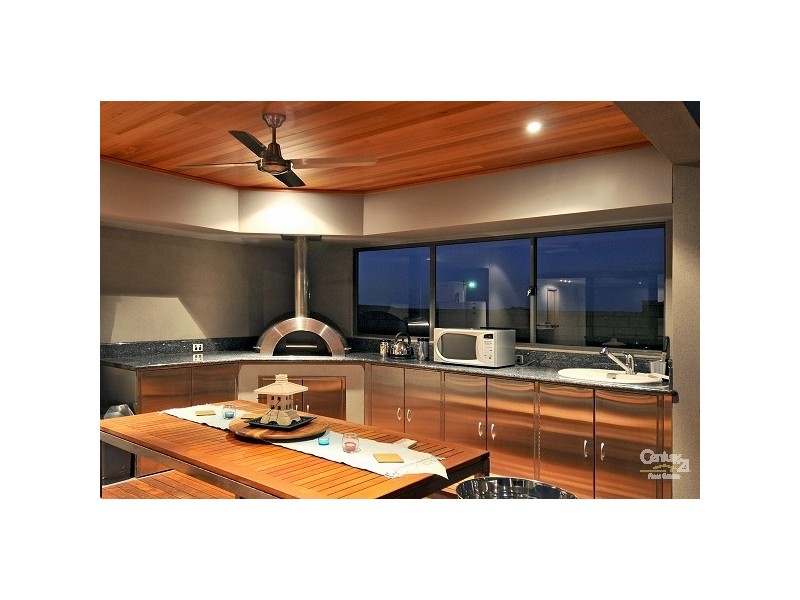 13 Abeona Parade, Madora Bay WA 6210
