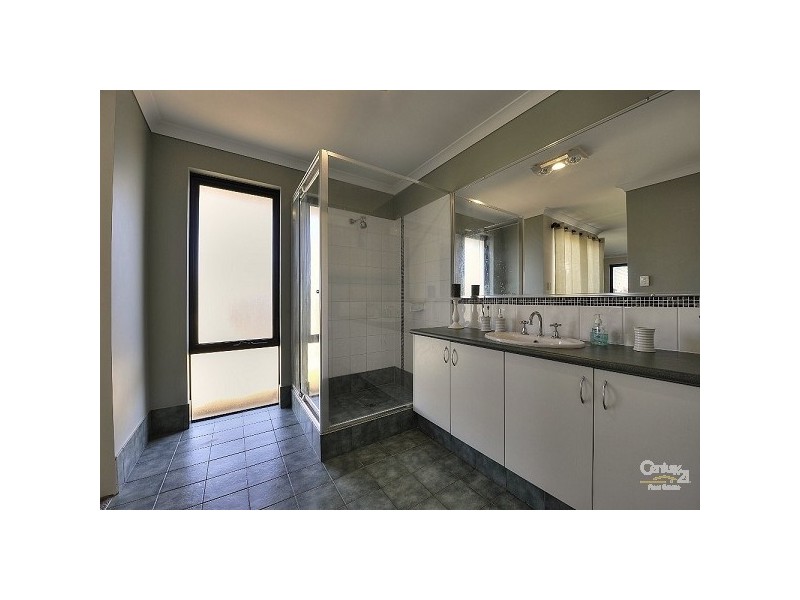 6 Camden Way, Meadow Springs WA 6210
