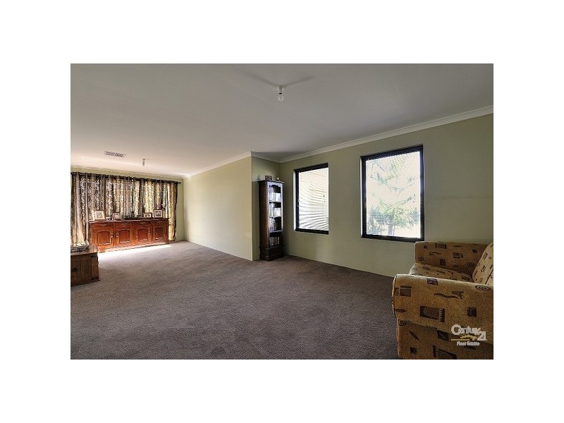 6 Camden Way, Meadow Springs WA 6210