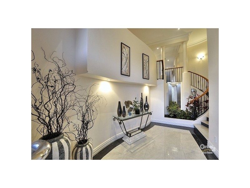 2 Dolphin Drive, Mandurah WA 6210