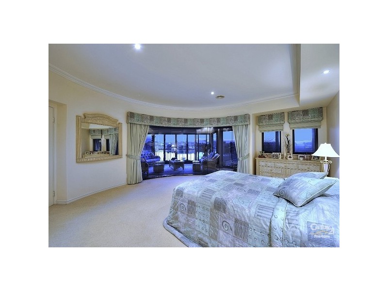 2 Dolphin Drive, Mandurah WA 6210