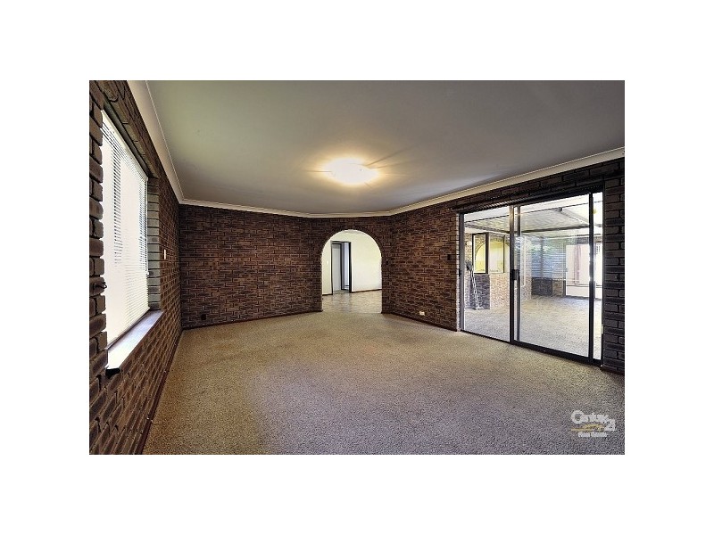 38 Glencoe Parade, Halls Head WA 6210