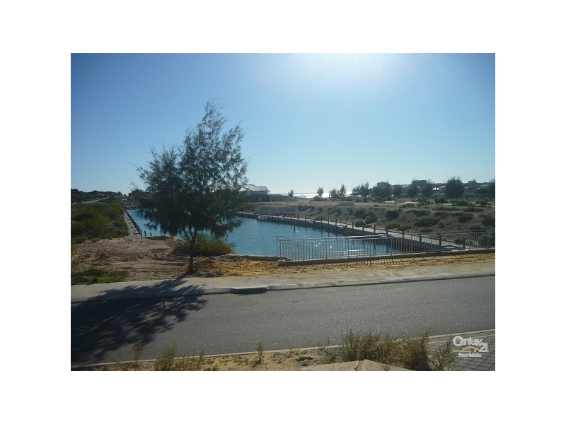 2 Nautical Pass, Dawesville WA 6211