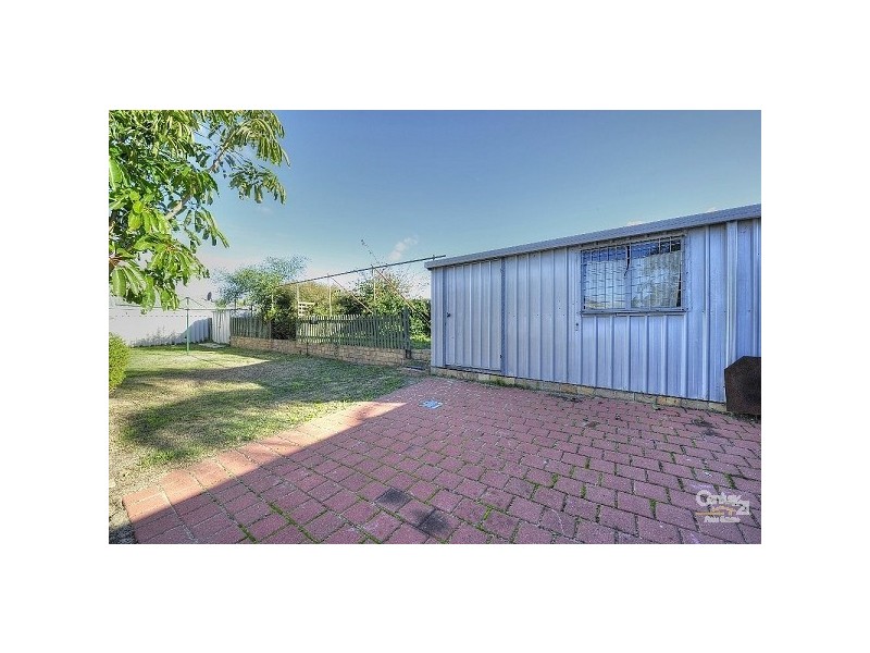 17 Chennille Vista, Halls Head WA 6210