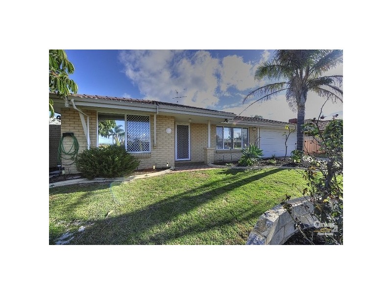 17 Chennille Vista, Halls Head WA 6210
