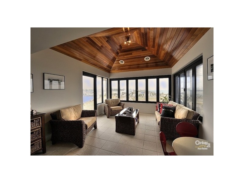 6/42 Spinnaker Quay, Mandurah WA 6210