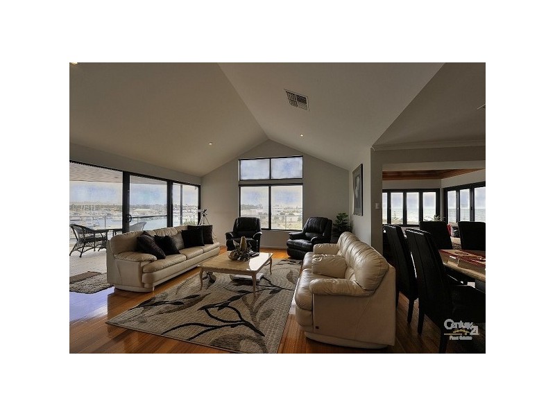 6/42 Spinnaker Quay, Mandurah WA 6210