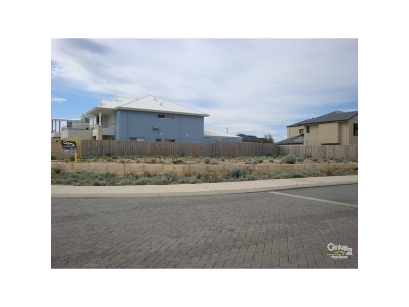 112 Boardwalk Boulevard, Halls Head WA 6210