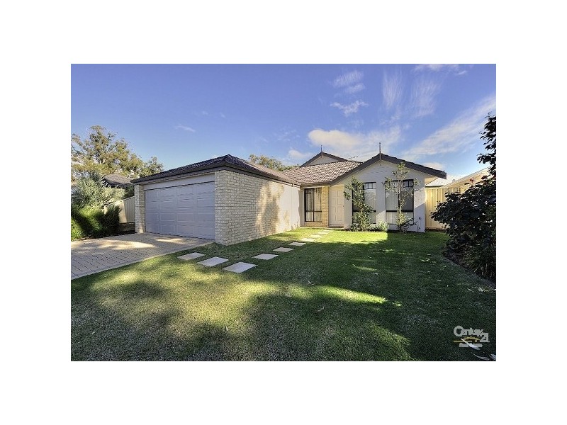 808 Warburton Trail, Lakelands WA 6180