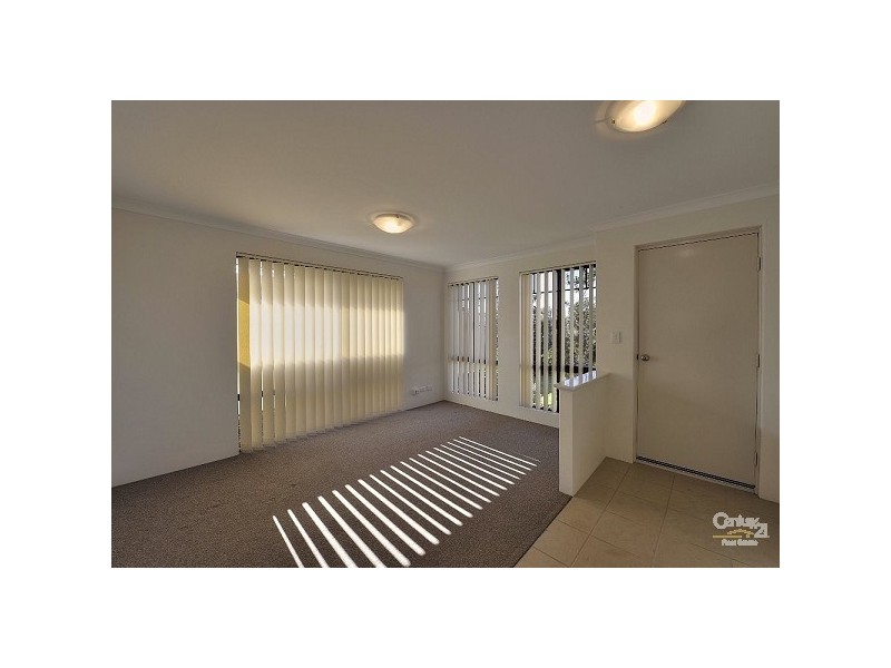 808 Warburton Trail, Lakelands WA 6180