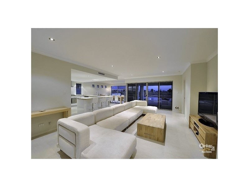 65 Waterlilly Drive, The Islands, Dudley Park WA 6210