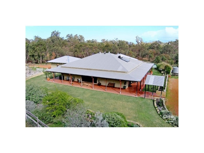 58 Gaston Crescent, Lake Clifton WA 6215