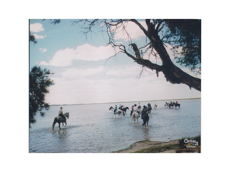 260 Southern Estuary Road, Herron WA 6211