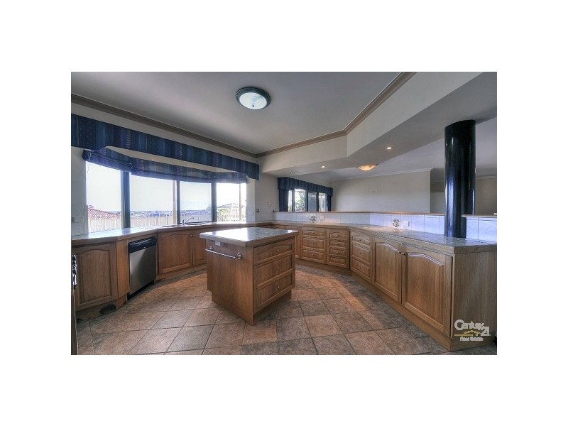 12 Chennile Vista, Halls Head WA 6210