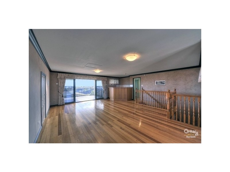12 Chennile Vista, Halls Head WA 6210