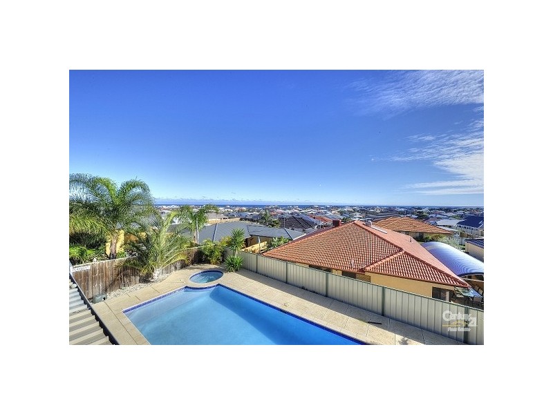 12 Chennile Vista, Halls Head WA 6210