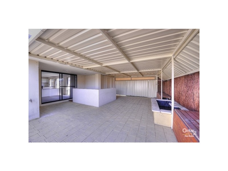 64 Bennett Brook Circle, Greenfields WA 6210