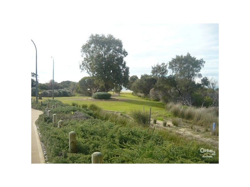 7 Mercury Crescent, Falcon WA 6210