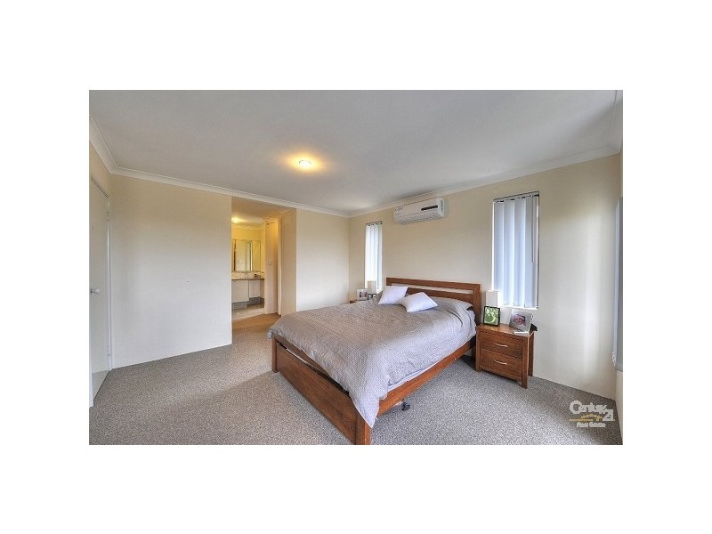 14 Senecio Way, Halls Head WA 6210