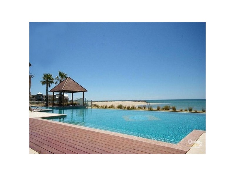 3204/16 Dolphin Drive, Mandurah WA 6210