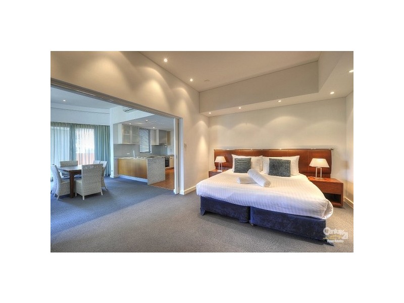 3204/16 Dolphin Drive, Mandurah WA 6210