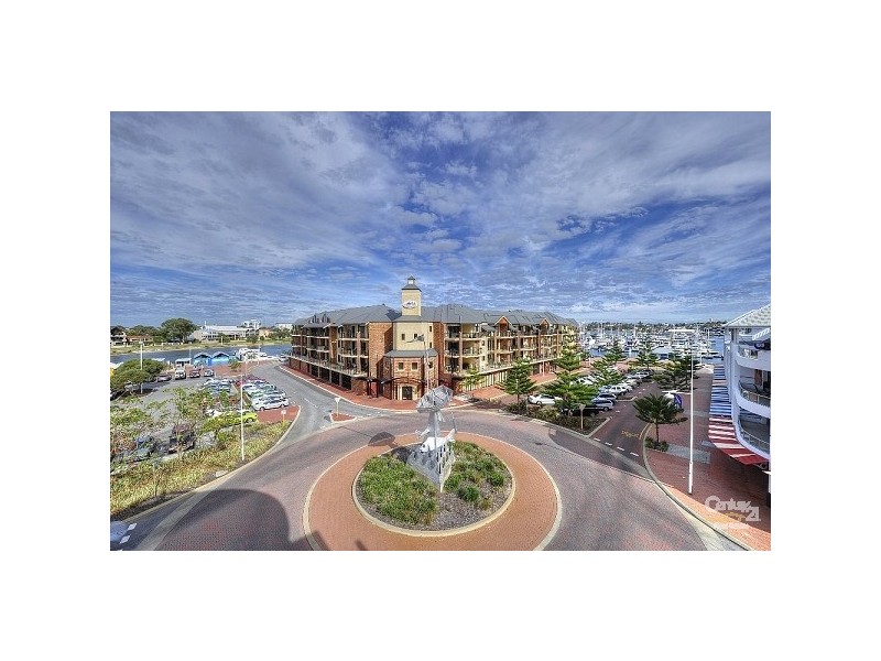 3304/16 Dolphin Drive, Mandurah WA 6210