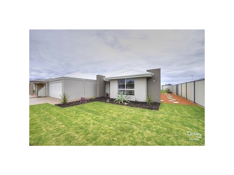 25 Newbridge Street, Meadow Springs WA 6210