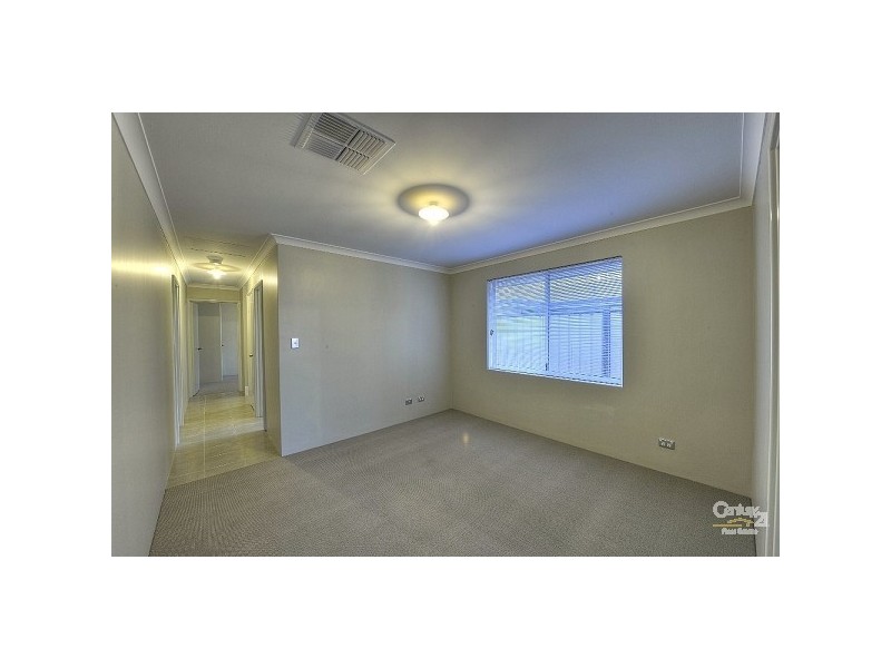 25 Newbridge Street, Meadow Springs WA 6210