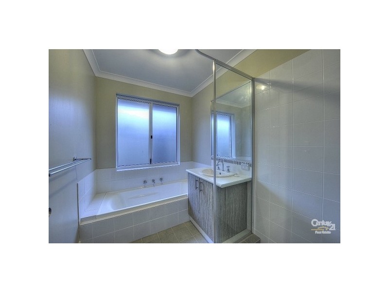 25 Newbridge Street, Meadow Springs WA 6210