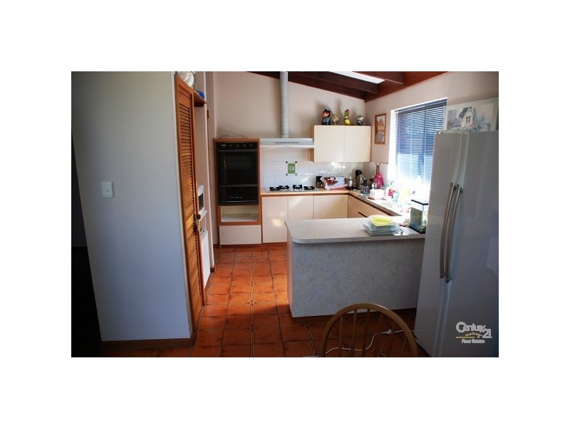 13 Caroline Way, Madora Bay WA 6210