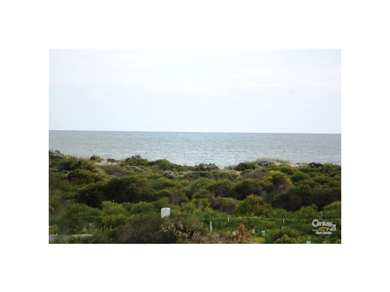 13 Caroline Way, Madora Bay WA 6210