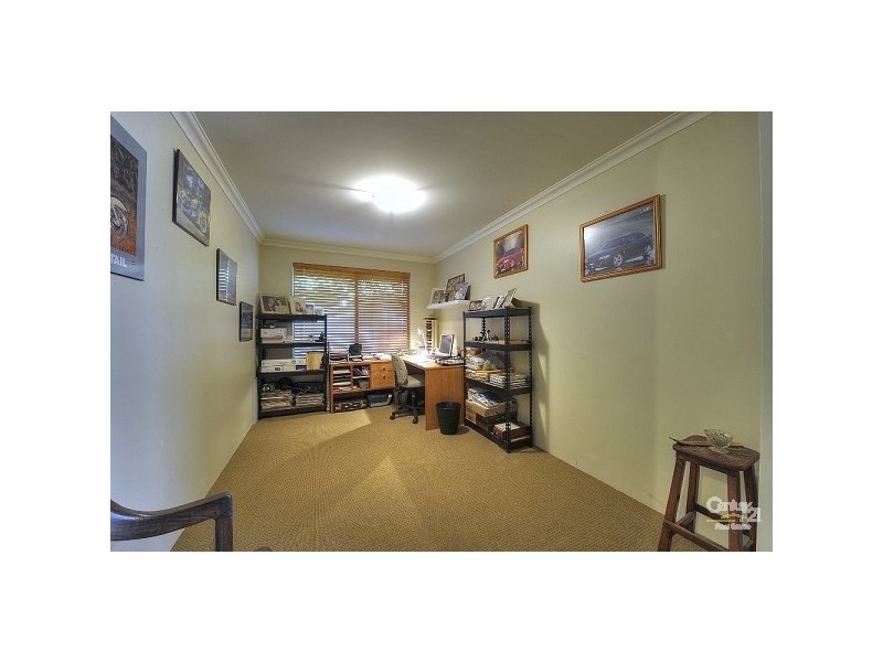 2 Shanto Court, Dudley Park WA 6210