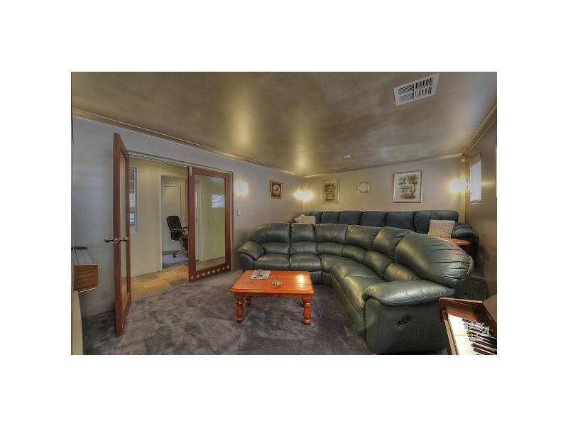 4 Cuthbert Street, Canning Vale WA 6155