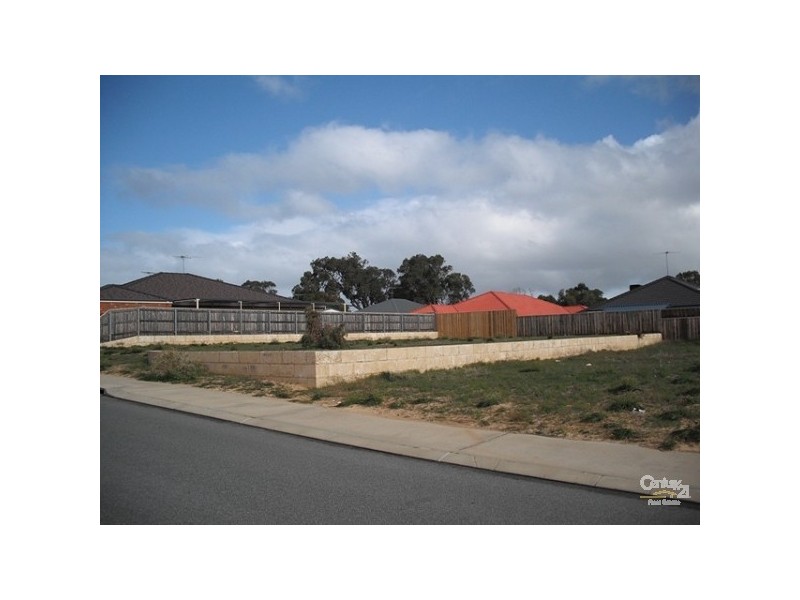 56 Buttercup Parkway, Halls Head WA 6210