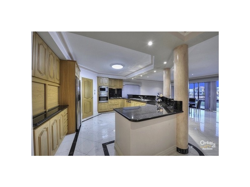 24 Finistere Island Retreat, Halls Head WA 6210