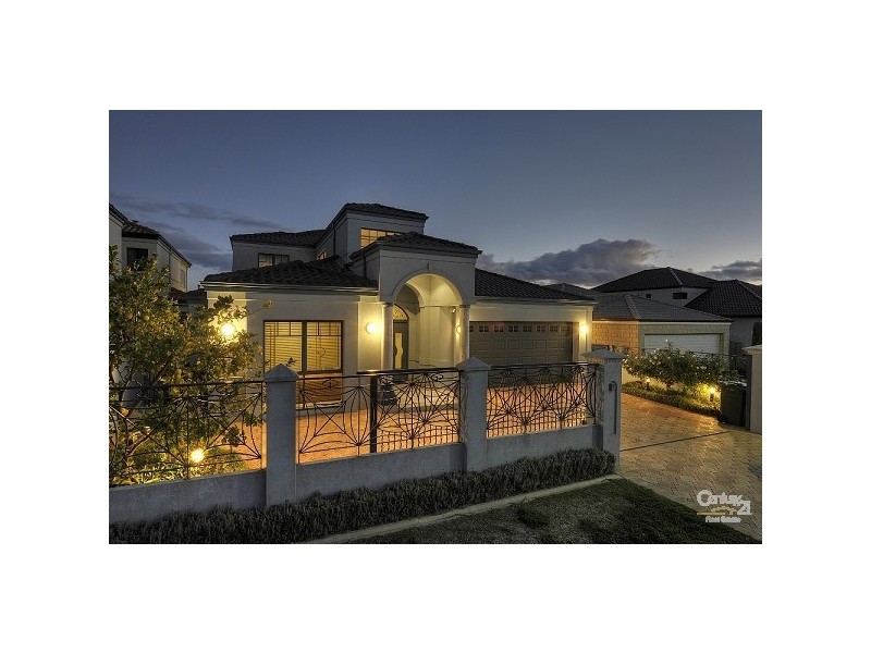 21 Finistere Island Retreat, Halls Head WA 6210