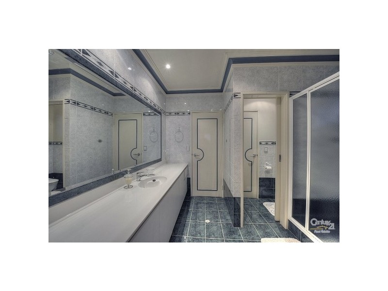 21 Finistere Island Retreat, Halls Head WA 6210