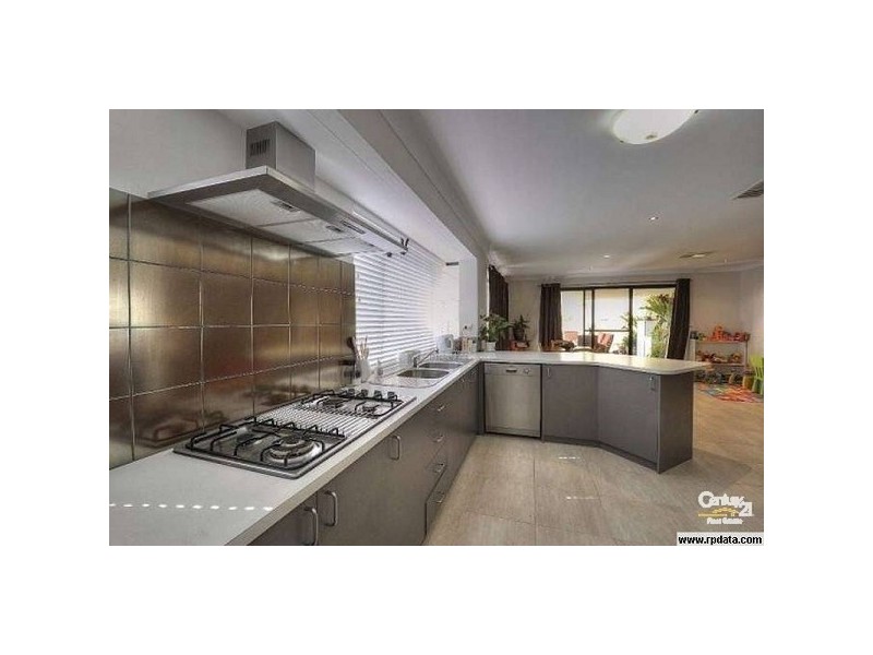 6 TAMBELLUP DRIVE DAWESVILLE, Mandurah WA 6210