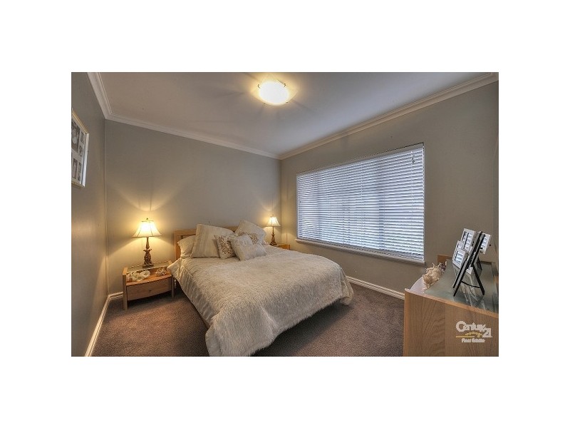 15 Frederick Street, Wannanup WA 6210