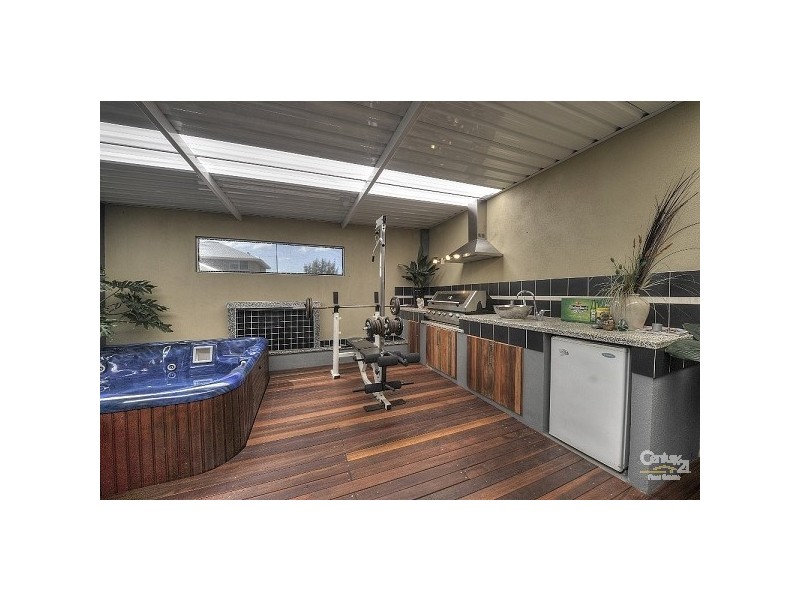 15 Frederick Street, Wannanup WA 6210