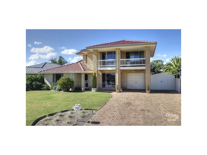5 Seawind Drive, Silver Sands WA 6210